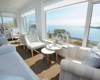 Mevagissey Bay Hotel - St. Austell - Living room