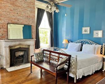 Creole Gardens Guesthouse & Inn - New Orleans - Bedroom