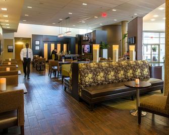 Hampton Inn & Suites Boston-Crosstown Center - Boston - Lounge