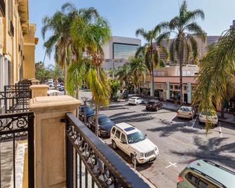 Best Western Plus Hotel at the Convention Center - Long Beach - Building