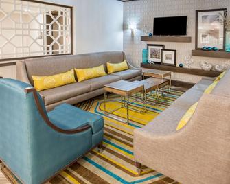 Hampton Inn Monterey - Monterrey - Sala de estar