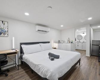Casita 5 Miles From Downtown Phoenix #B - Phoenix - Habitación