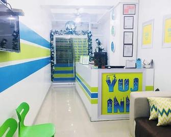 Yuj Inn Pasay - Manila - Front desk