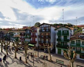 Hotel Jauregui - Fuenterrabía - Edificio