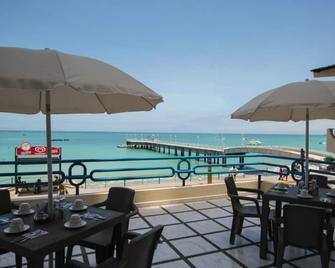 Blue Bay Hotel - Salinas - Balcón