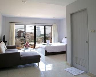 Green Mango Guesthouse - Hostel - Patong - Habitación