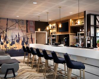 Hampton by Hilton Bristol Airport - Brístol - Bar