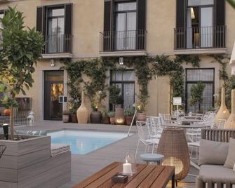 Hotel Oasis - Barcelona - Pool