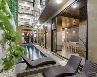 Hotel Sico - Negombo - Pool