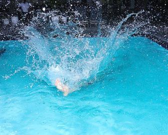Topaz Beach Hotel - Negombo - Pool