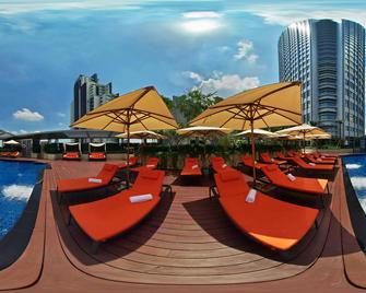 Marriott Executive Apartments Bangkok, Sukhumvit Thonglor - Bangkok - Pool
