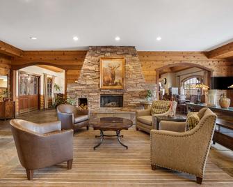 Best Western Corona Hotel & Suites - Corona - Lounge