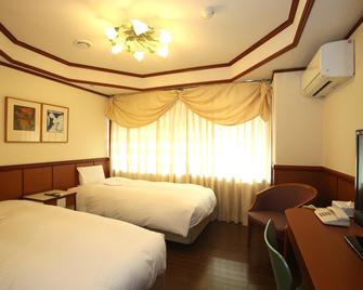Hotel Ivory - Toyonaka - Habitación