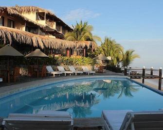 Hotel Grandmare & Bungalows - Máncora - Piscina