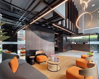 Citrus Sukhumvit 13 Nana Bangkok by Compass Hospitality - Bangkok - Lobby