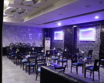 Gss Avenue Hotel Ex Delmon Hotel - Dubai - Restaurant